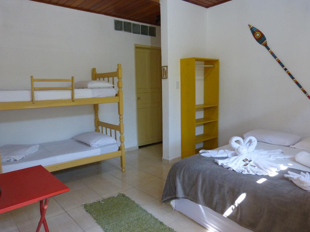 Suites O Flautista Ubatuba Bilik gambar