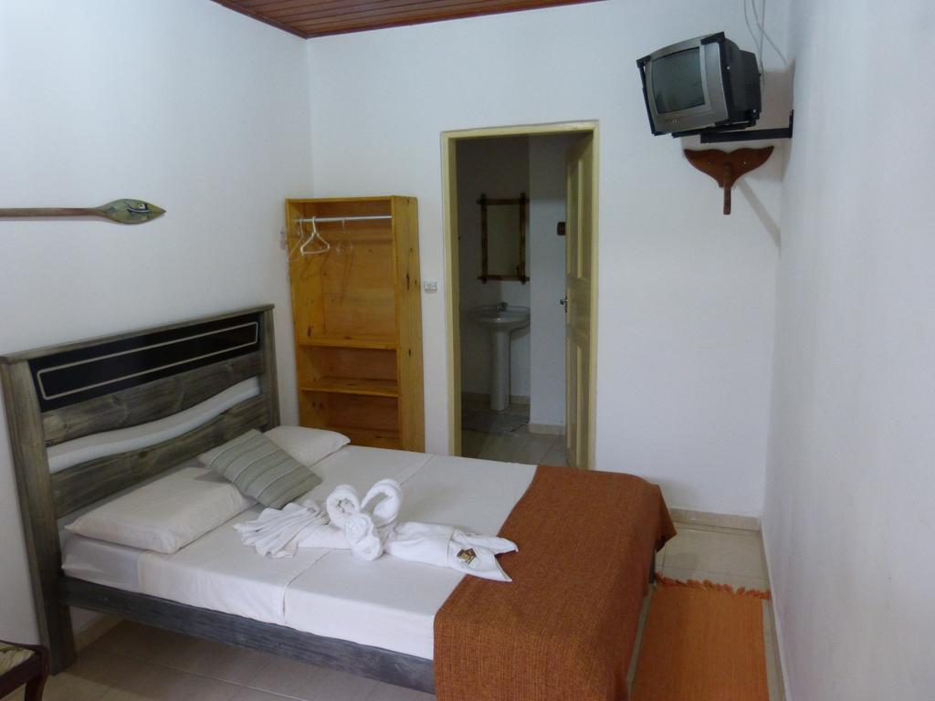 Suites O Flautista Ubatuba Bilik gambar