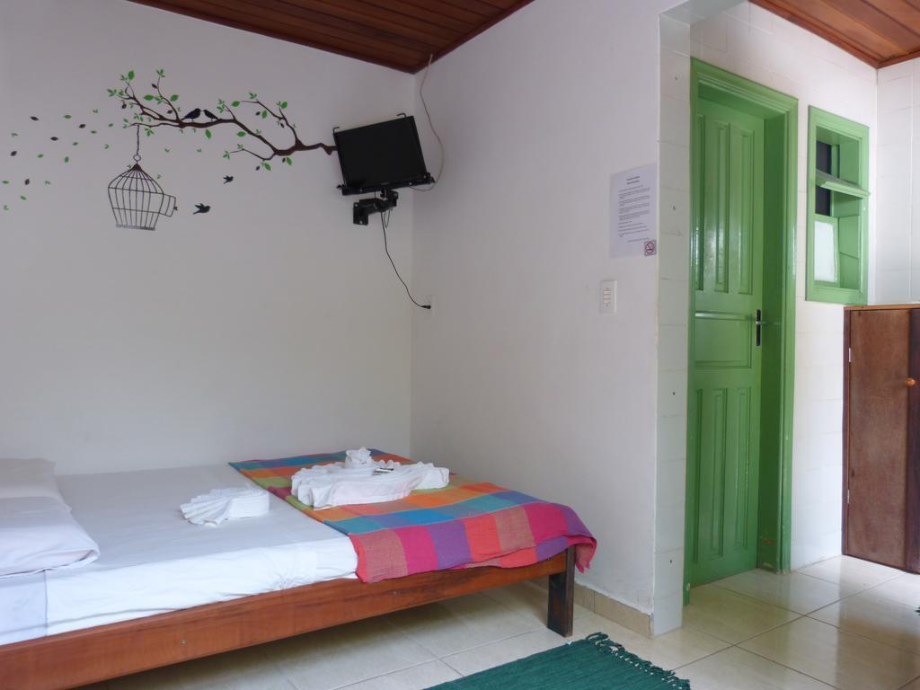 Suites O Flautista Ubatuba Bilik gambar